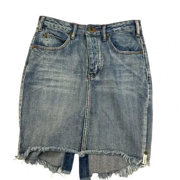 One x One Teaspoon Size 4 size 26 distressed jeans denim skirt knee length - Picture 1 of 11
